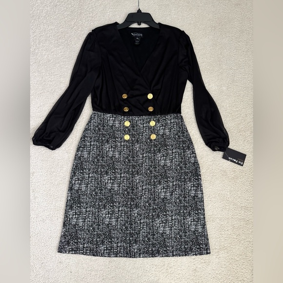 🎄🎁 Gorgeous A line Dress with 8 golden B buttons Shear long sleeves black large - Picture 4 of 10
